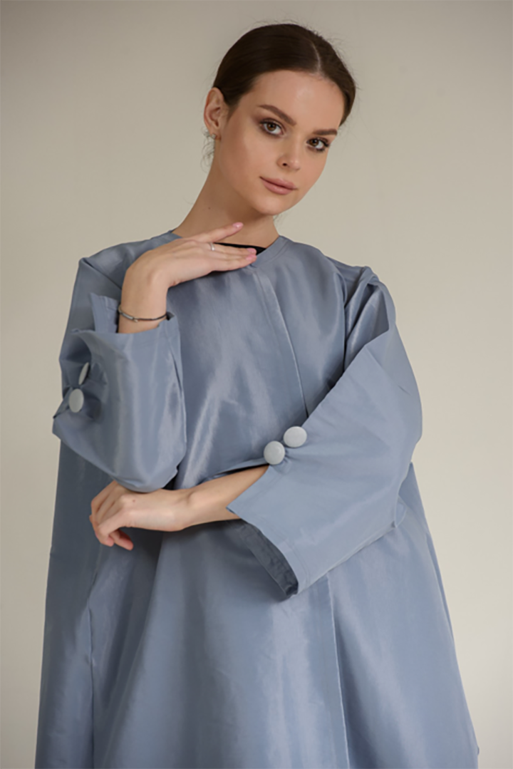 Plain Abaya with Covered Buttons Details