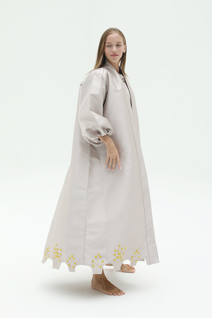 Puff Sleeves With Embroidery From The Bottom